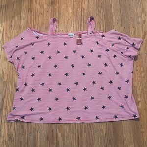 NWT Avenue Cold Shoulder Top Stars Red White Blue Size 26/28